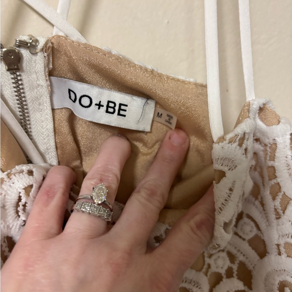 DO+BE Cream and White Lace Shorts and Top set - Picture 3 of 13